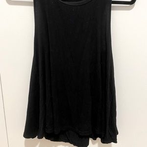 Cute black flow top from Francesca’s size XS